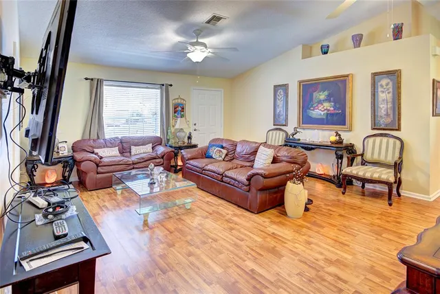 $3,000 | 114 Sand Pine Way, Royal Palm Beach, FL 33411