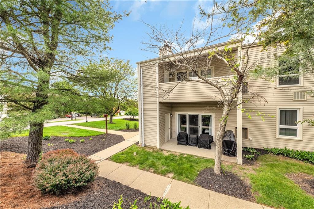 1816 Kenzie Road Pittsburgh, PA 15205 - Photo 2 of 25 Gallery Image 2