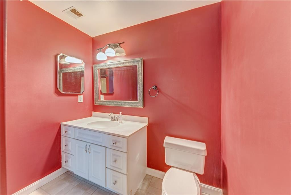 1816 Kenzie Road Pittsburgh, PA 15205 - Photo 17 of 25 Gallery Image 17