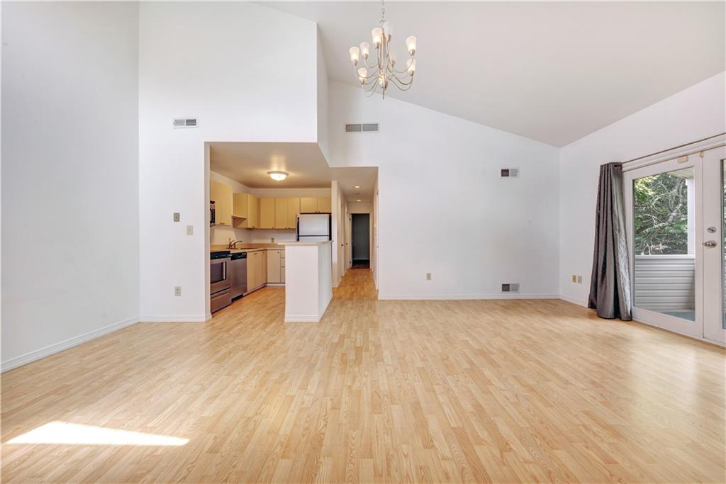 1816 Kenzie Road Pittsburgh, PA 15205 - Photo 4 of 25 Gallery Image 4