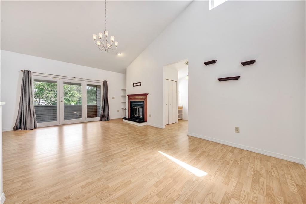 1816 Kenzie Road Pittsburgh, PA 15205 - Photo 7 of 25 Gallery Image 7