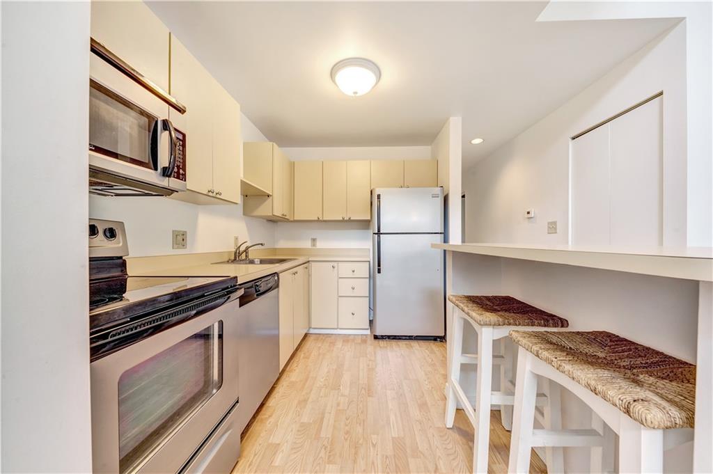 1816 Kenzie Road Pittsburgh, PA 15205 - Photo 8 of 25 Gallery Image 8