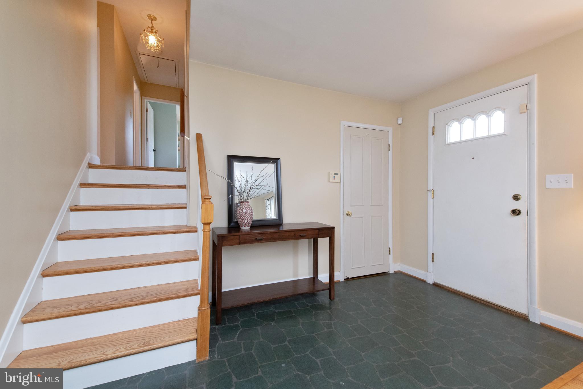 10 Croftley Road Lutherville-Timonium, MD 21093 - Photo 5 of 45