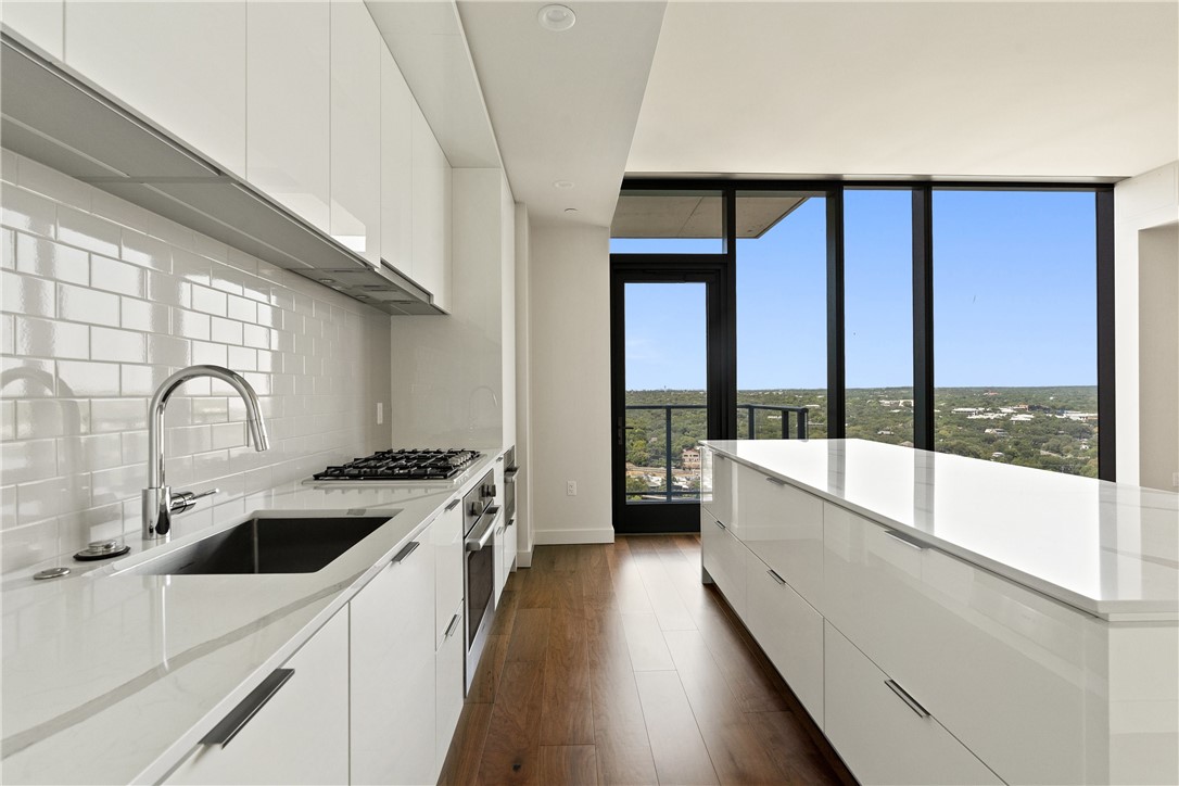 44 East Avenue, Unit 2011 Austin, TX 78701 - Photo 13 of 40
