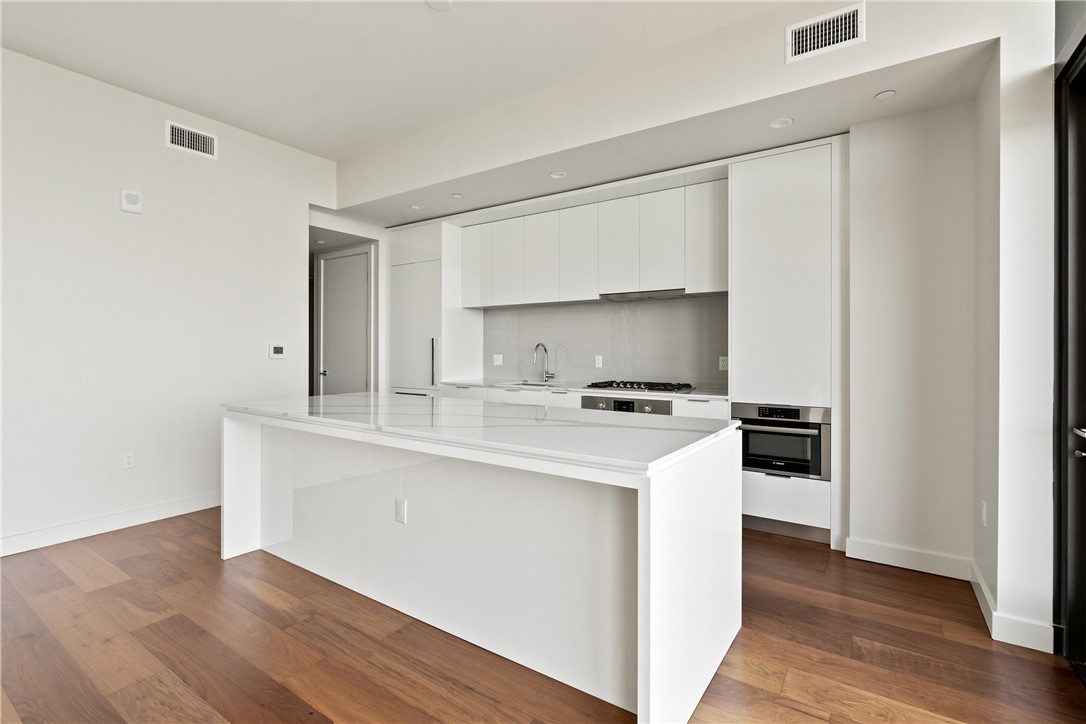 44 East Avenue, Unit 2011 Austin, TX 78701 - Photo 16 of 40