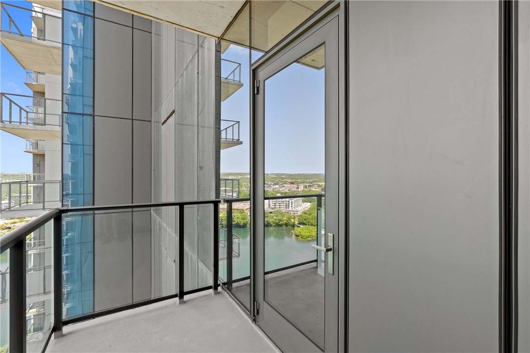44 East Avenue, Unit 2011 Austin, TX 78701 - Photo 22 of 40