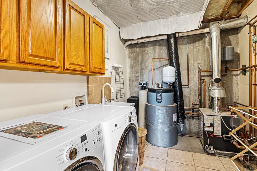 1301 Pheasant Loop Westcliffe, CO 81252 - Photo 22 of 27 a kitchen with a stove and a refrigerator