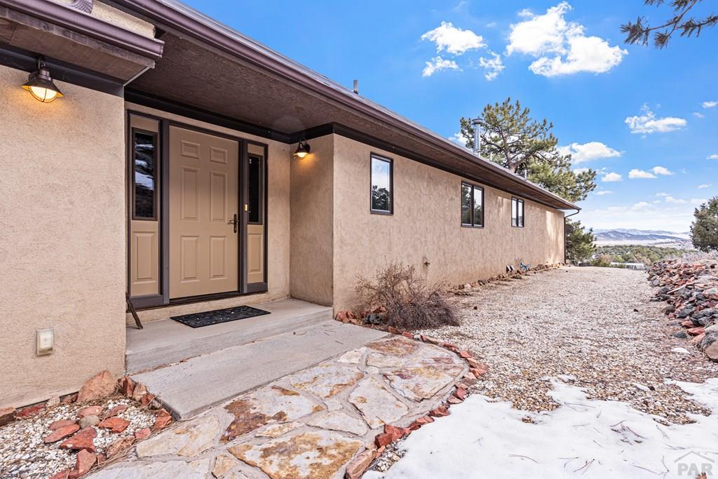 1301 Pheasant Loop Westcliffe, CO 81252 - Photo 4 of 27 a front view of a house