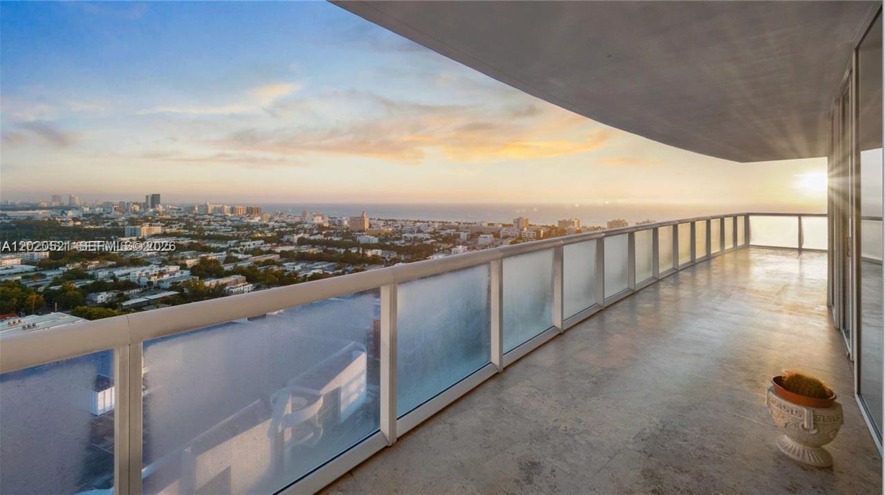 450 Alton Road, Unit 2810 Miami Beach, FL 33139 - Photo 1 of 38