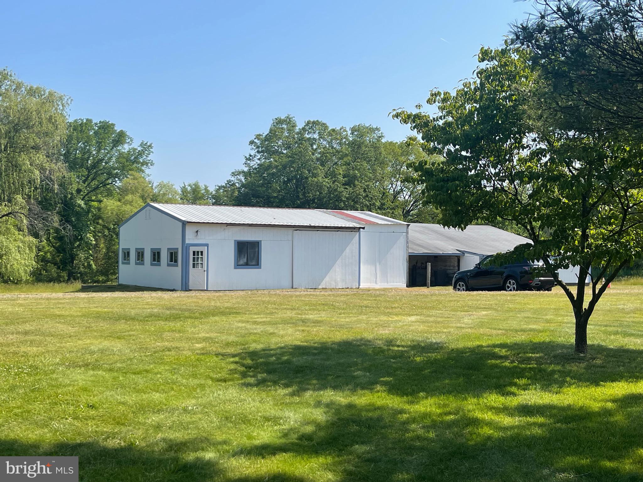 7 Jennings Road Medford, NJ 08055 - Photo 5 of 27 Large Pole Barn With Electric