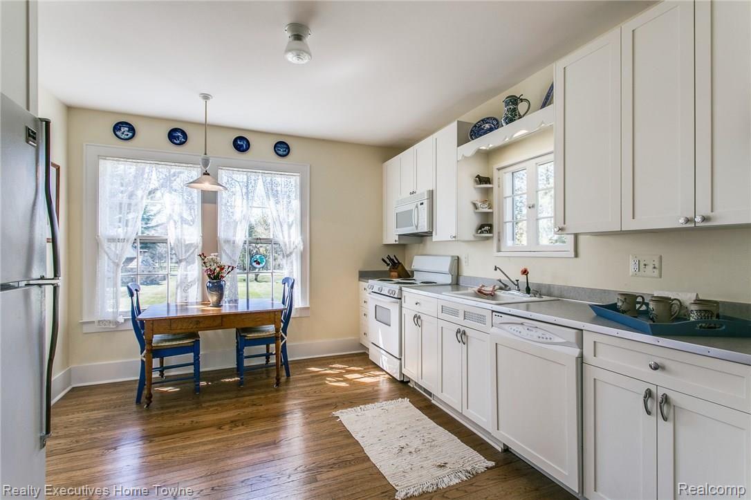 4655 Lakeshore Road Lexington, MI 48450 - Photo 10 of 40 4655 Lakeshore-3.JPG