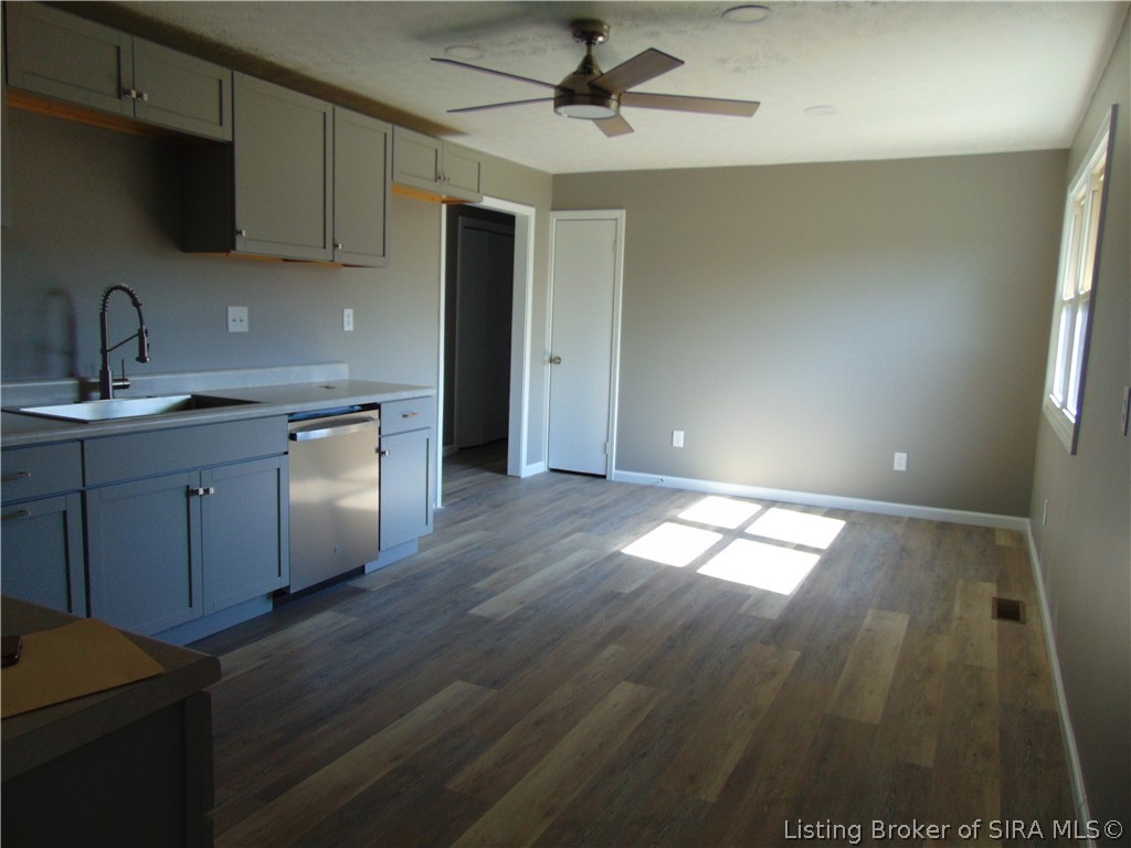 2243 Ross Street Madison, IN 47250 - Photo 3 of 20