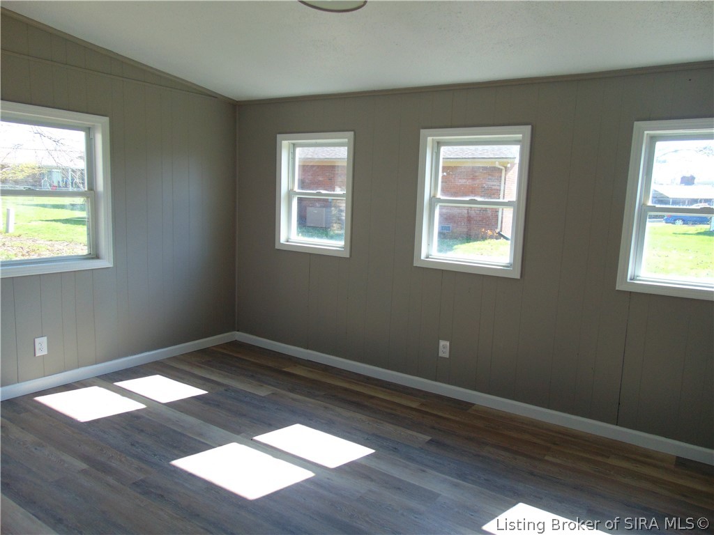 2243 Ross Street Madison, IN 47250 - Photo 10 of 20