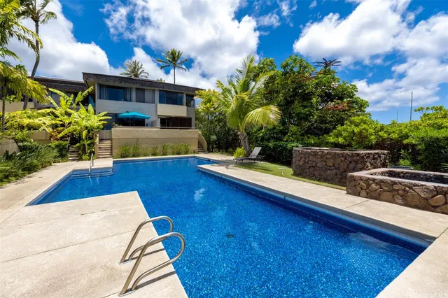 $1,699,000 | 125 A Maunalua Avenue, Unit 9, Honolulu, HI 96821