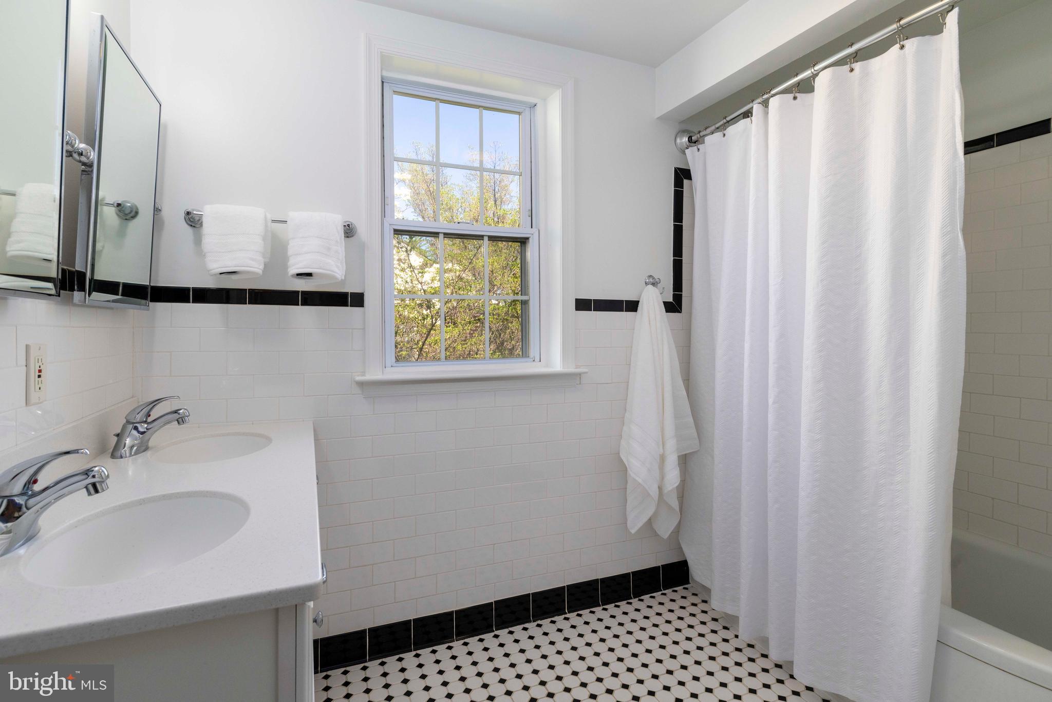 518 Enfield Road Oreland, PA 19075 - Photo 19 of 29 Hall Bath