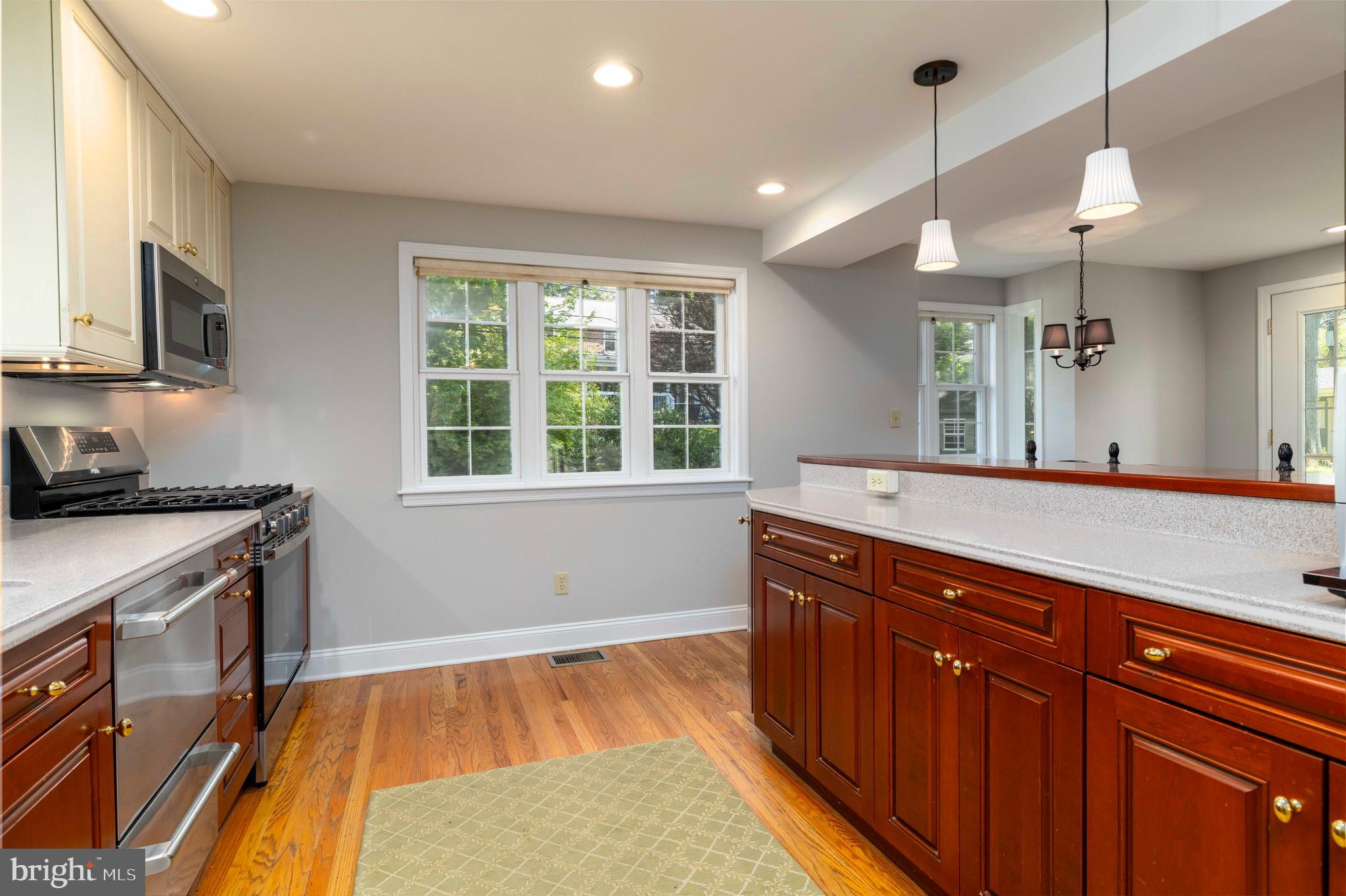 518 Enfield Road Oreland, PA 19075 - Photo 8 of 29 Kitchen