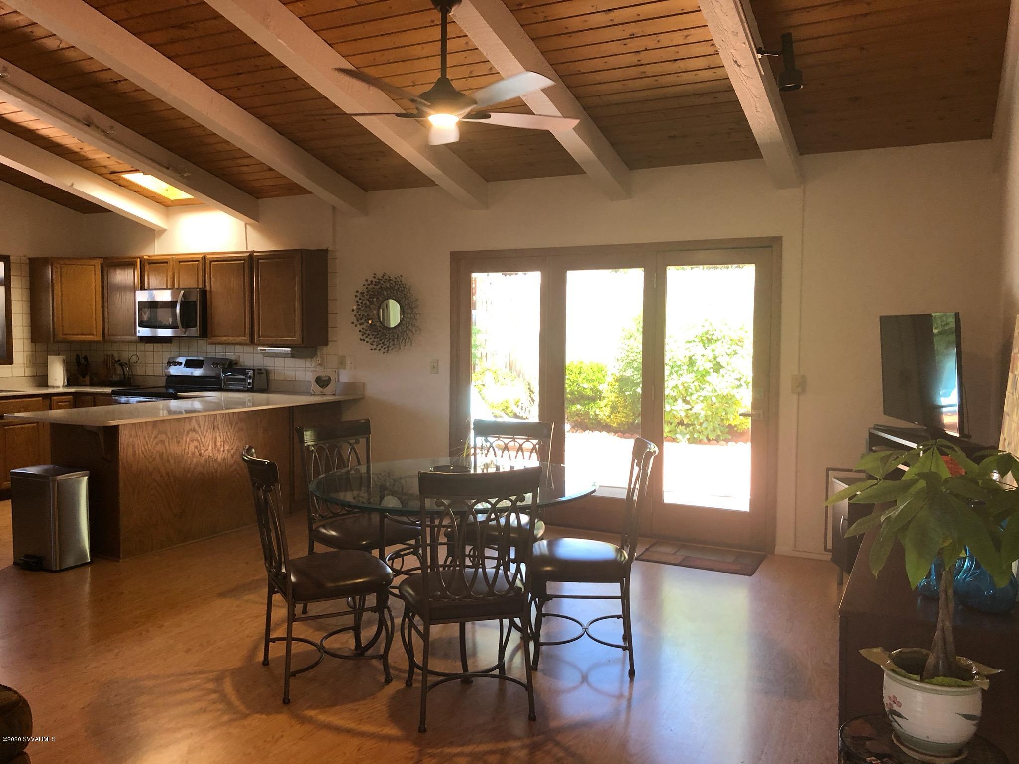 160 Sierra Road Sedona, AZ 86336 - Photo 9 of 31 Kitchen/Dining