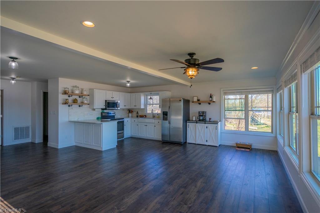 253 Doc Mcculloch Road Lexington, NC 27292 - Photo 2 of 41 Gallery Image 2
