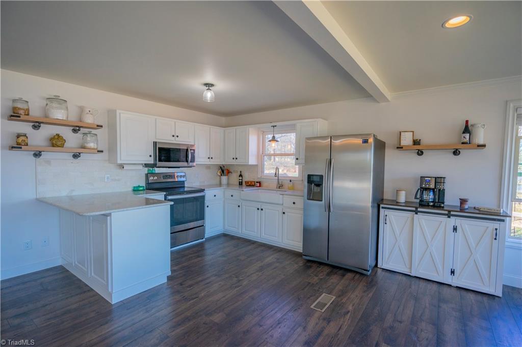 253 Doc Mcculloch Road Lexington, NC 27292 - Photo 5 of 41 Gallery Image 5