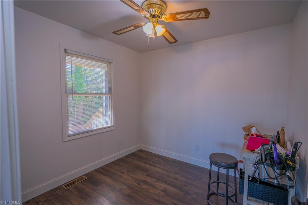 253 Doc Mcculloch Road Lexington, NC 27292 - Photo 8 of 41 Gallery Image 8