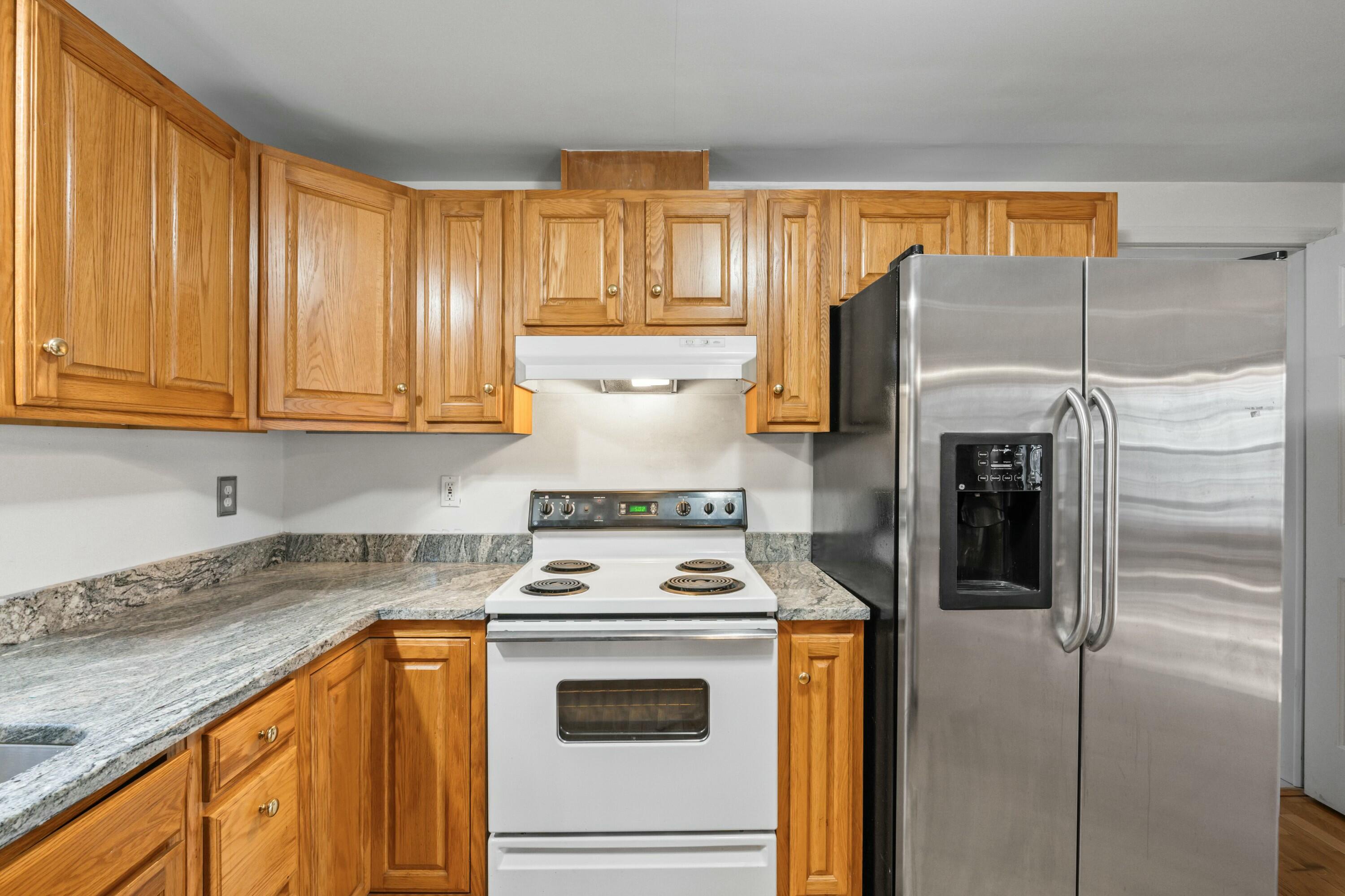 39 Henry Road Georgetown, ME 04548 - Photo 25 of 62 Kitchen looking at appliances