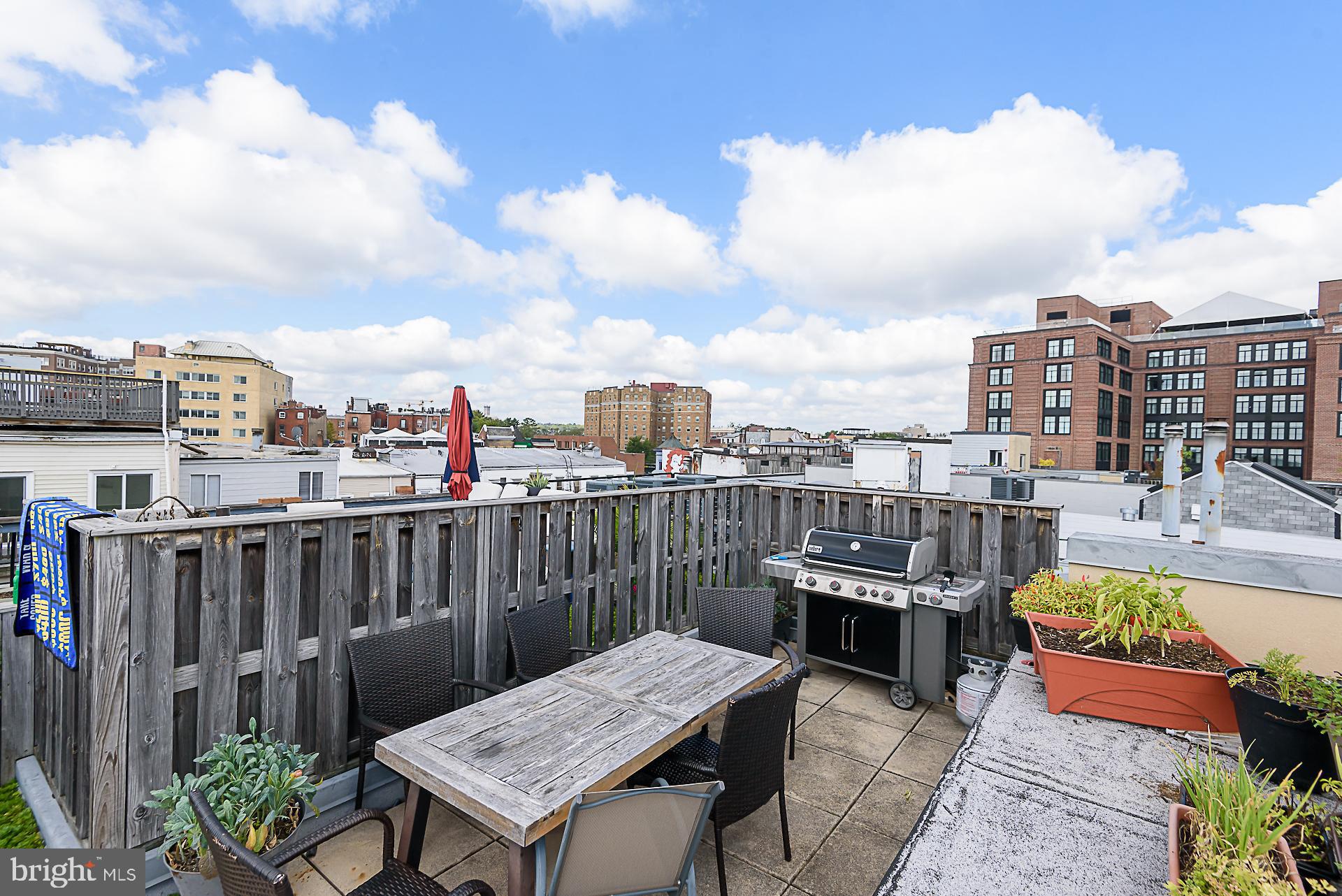 2360 Champlain Street Northwest, Unit 3 4 Washington, DC 20009 - Photo 17 of 18