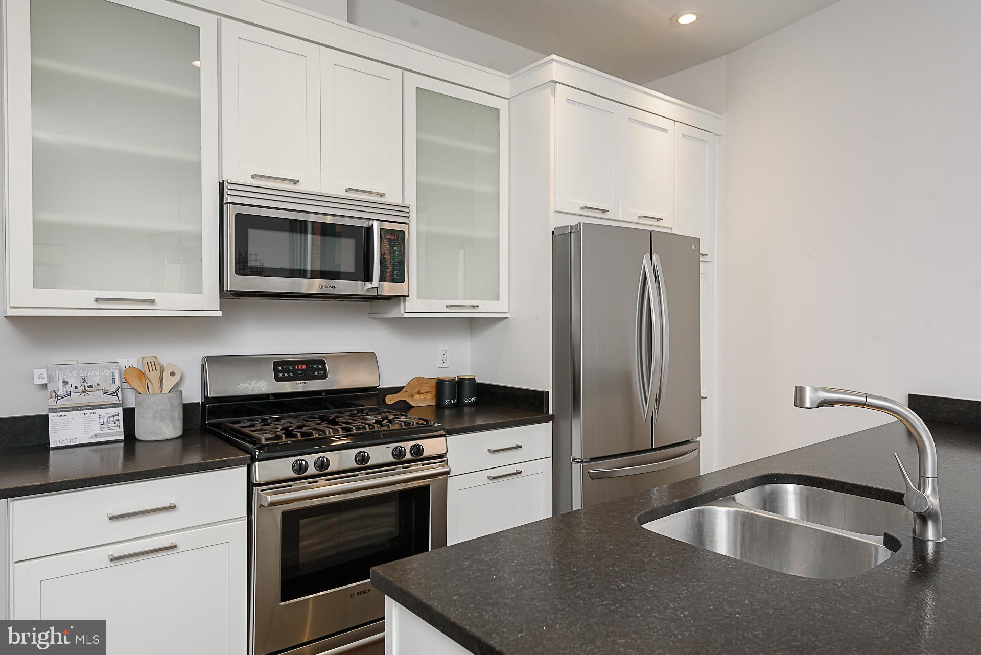 2360 Champlain Street Northwest, Unit 3 4 Washington, DC 20009 - Photo 8 of 18