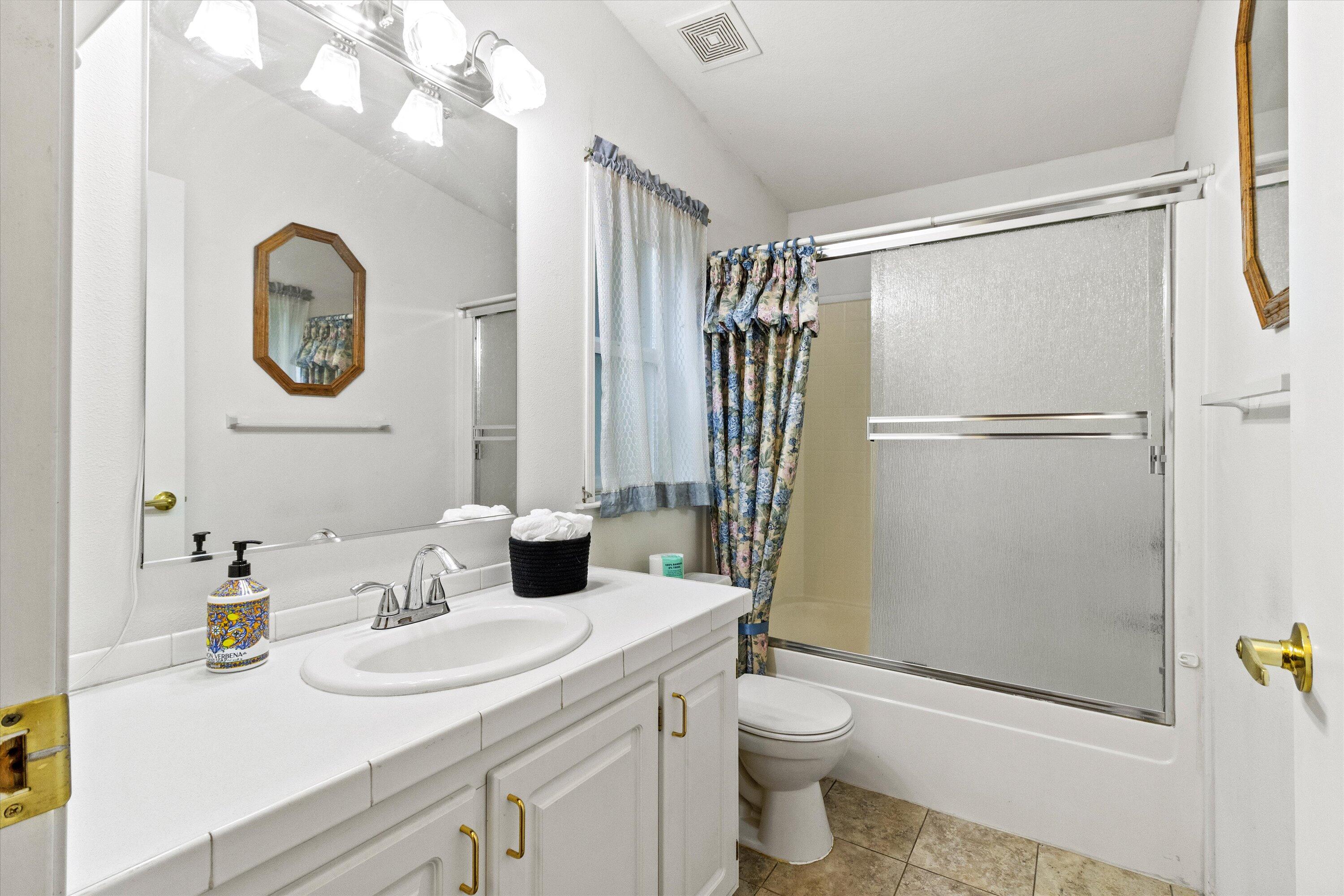 535 Round Prairie Road Wilderville, OR 97543 - Photo 18 of 31 2nd bathroom