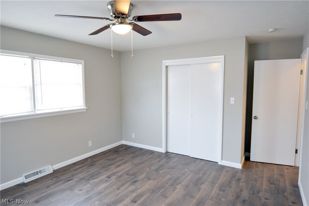 1101 Albright McKay Road Northeast Brookfield, OH 44403 - Photo 9 of 35