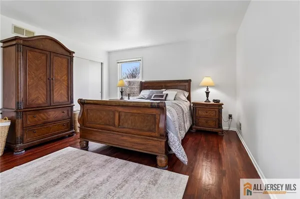 $599,000 | 372 West Point Avenue, Somerset, NJ 08873