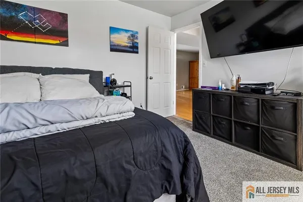 $599,000 | 372 West Point Avenue, Somerset, NJ 08873