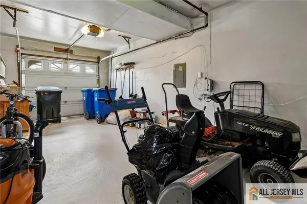 $599,000 | 372 West Point Avenue, Somerset, NJ 08873