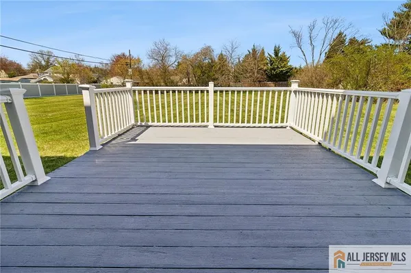 $599,000 | 372 West Point Avenue, Somerset, NJ 08873