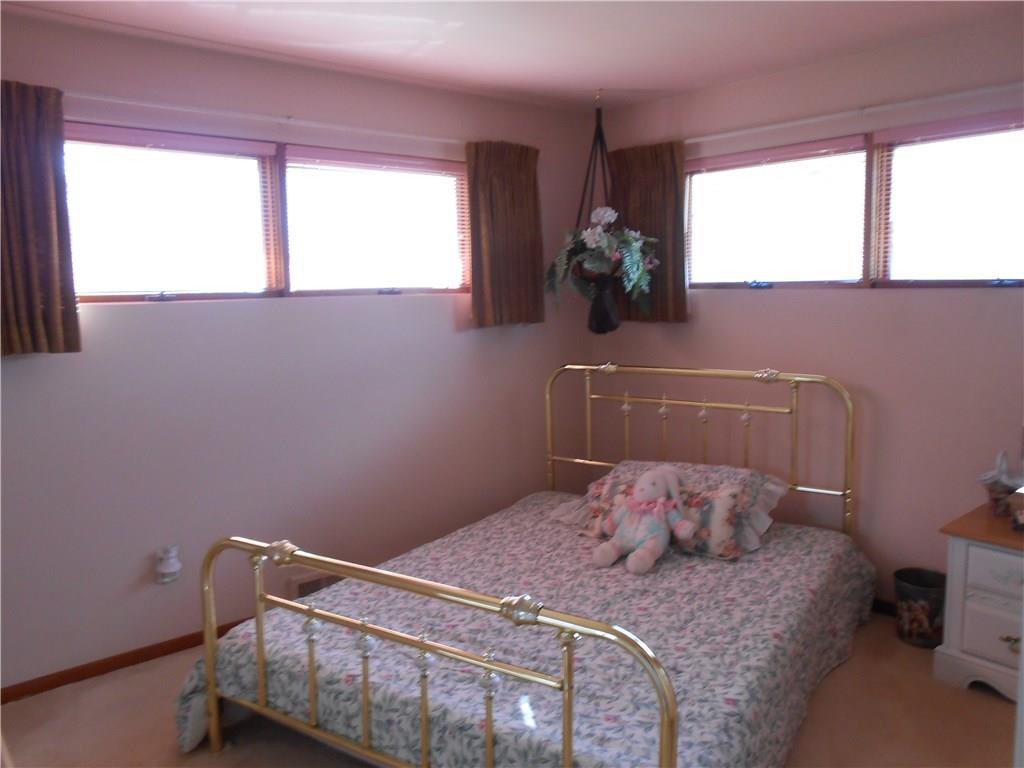 3321 Middletown Road Pittsburgh, PA 15204 - Photo 15 of 23 Gallery Image 15