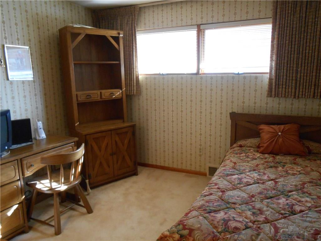 3321 Middletown Road Pittsburgh, PA 15204 - Photo 16 of 23 Gallery Image 16