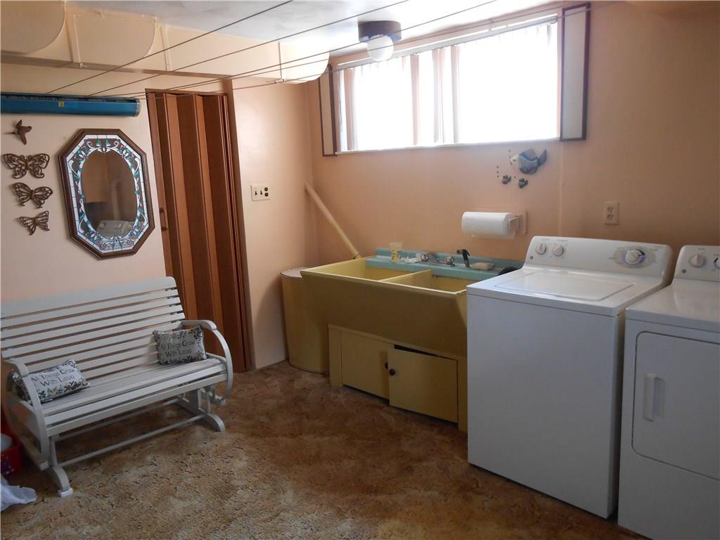 3321 Middletown Road Pittsburgh, PA 15204 - Photo 19 of 23 Gallery Image 19