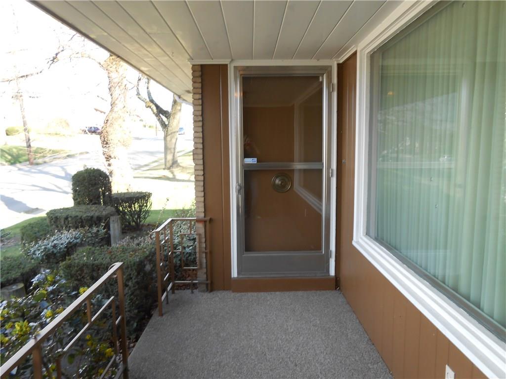3321 Middletown Road Pittsburgh, PA 15204 - Photo 3 of 23 Gallery Image 3