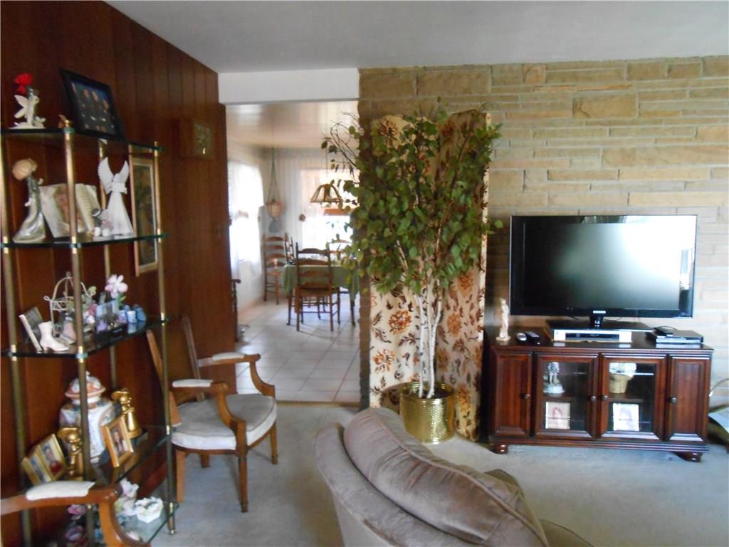 3321 Middletown Road Pittsburgh, PA 15204 - Photo 4 of 23 Gallery Image 4
