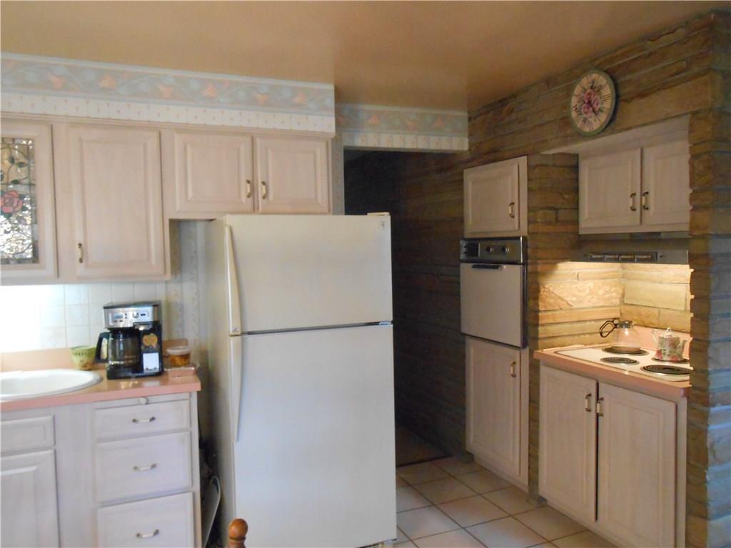 3321 Middletown Road Pittsburgh, PA 15204 - Photo 8 of 23 Gallery Image 8