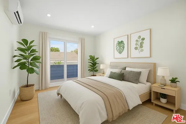 $3,988 | 420 South Sepulveda Boulevard, Unit 13, Los Angeles, CA 90049
