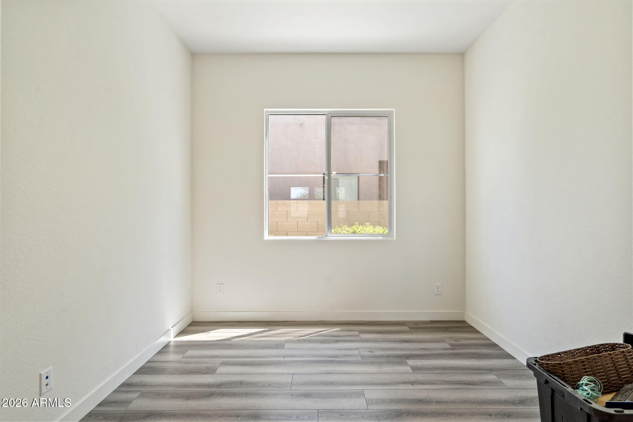 1110 East Monte Way Phoenix, AZ 85042 - Photo 30 of 50 Den / Office