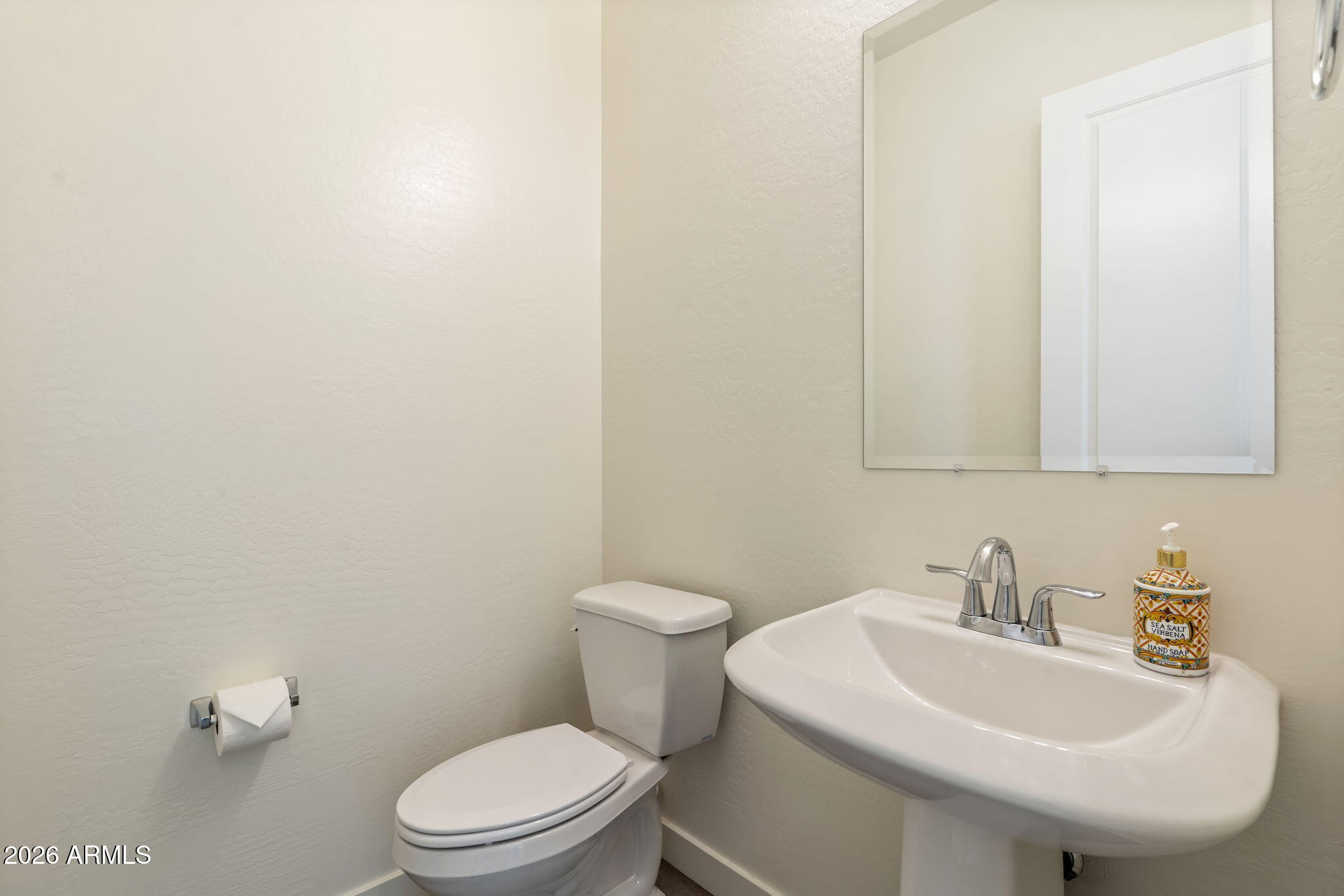 1110 East Monte Way Phoenix, AZ 85042 - Photo 35 of 50 1/2 Bathroom