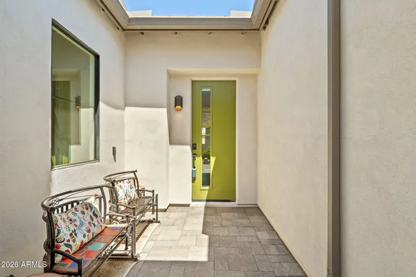 $689,000 | 1110 East Monte Way, Phoenix, AZ 85042