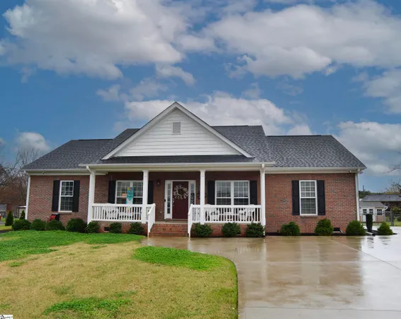 $424,900 | 202 Roscoe Drive, Greer, SC 29651