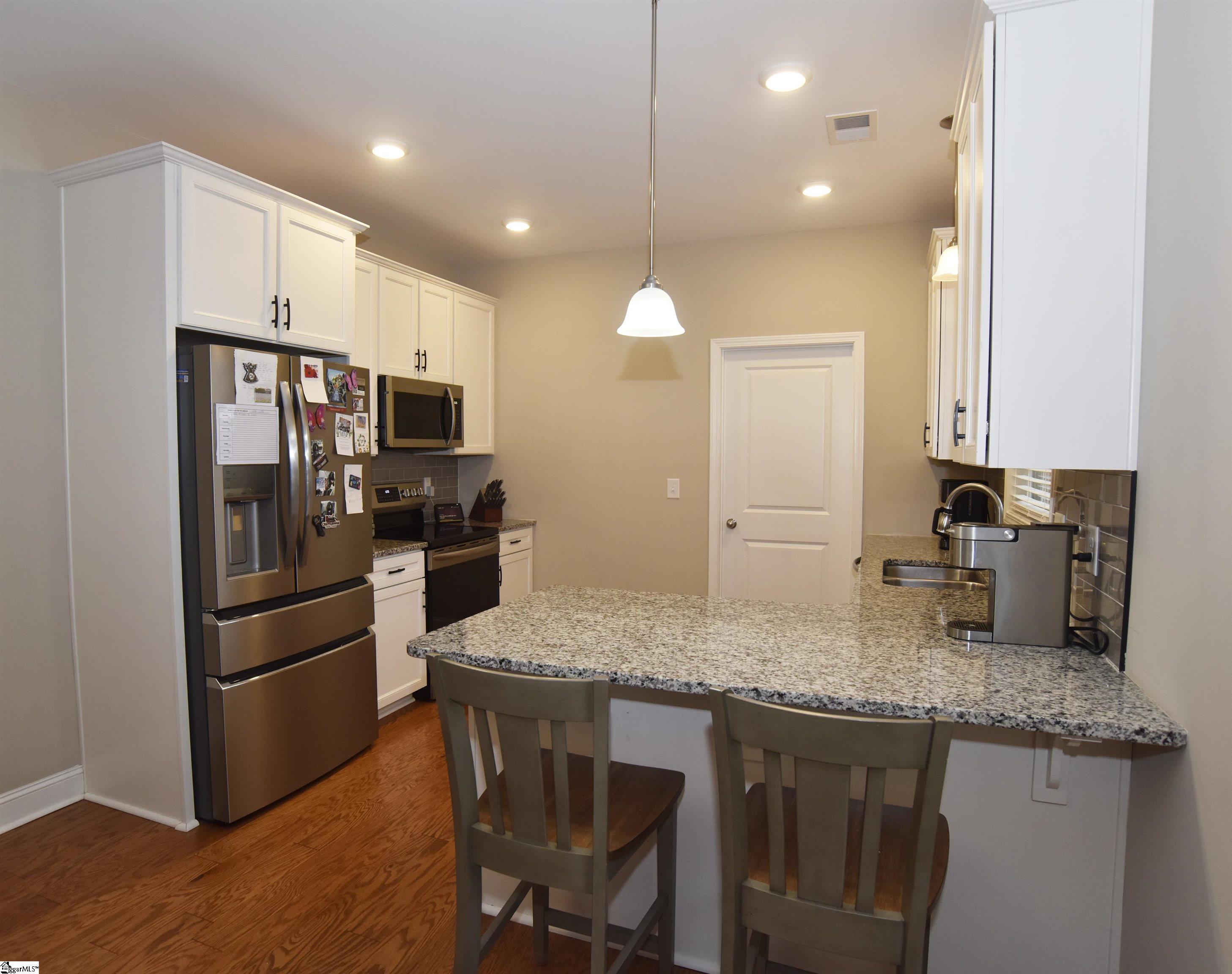 202 Roscoe Drive Greer, SC 29651 - Photo 13 of 27