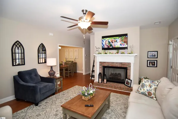 $424,900 | 202 Roscoe Drive, Greer, SC 29651