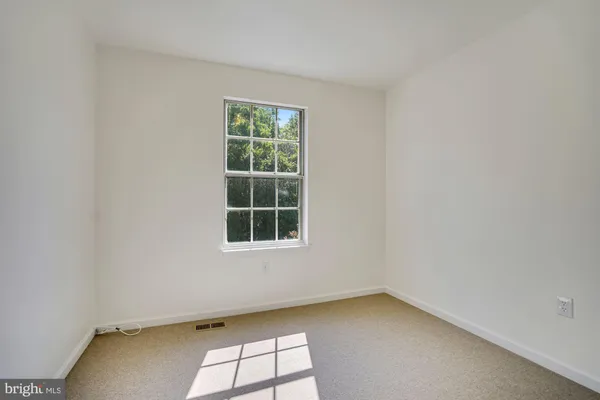 $2,985 | 6356 Shaundale Drive, Springfield, VA 22152