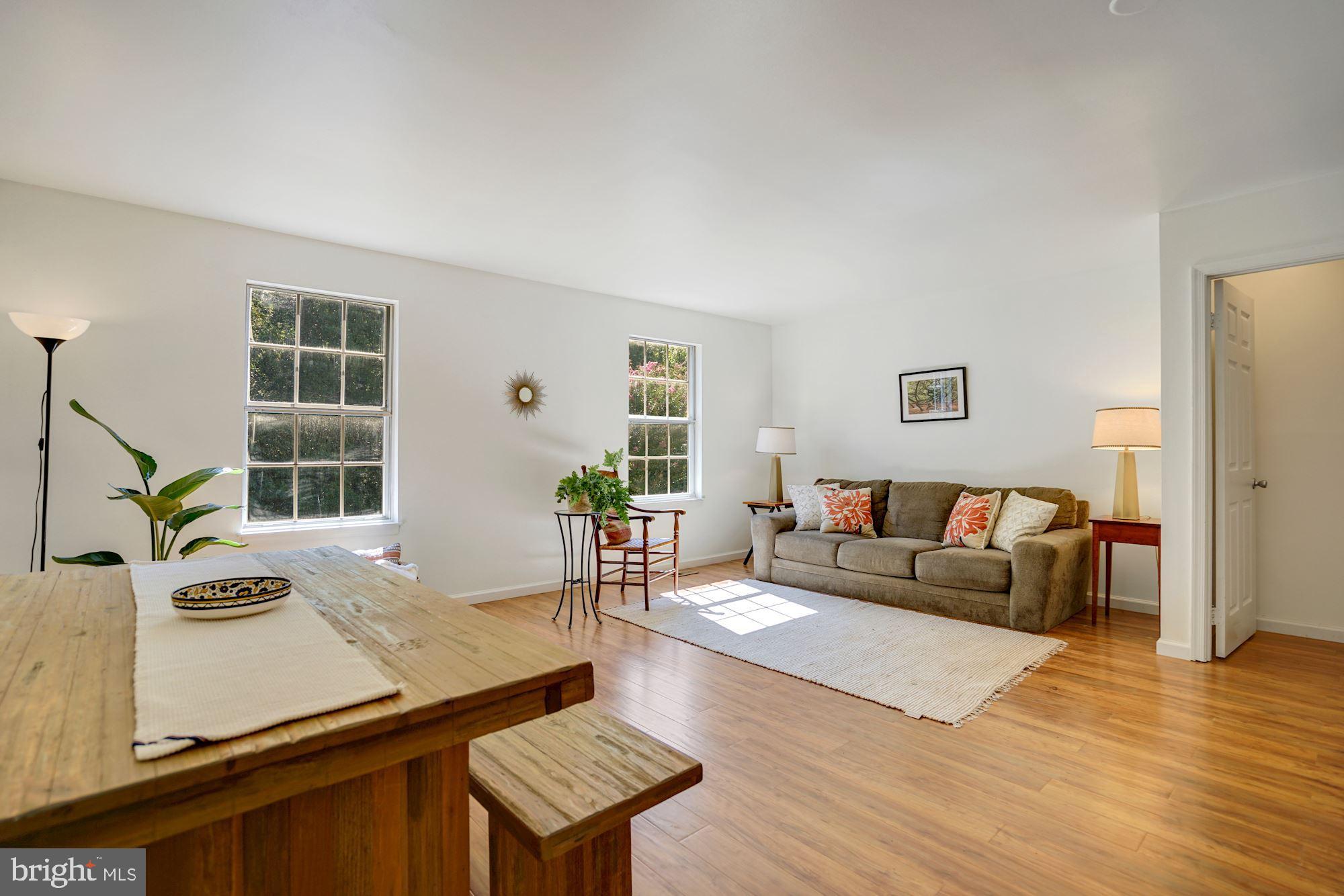 6356 Shaundale Drive Springfield, VA 22152 - Photo 6 of 28 Living and dining room- Great for entertaining