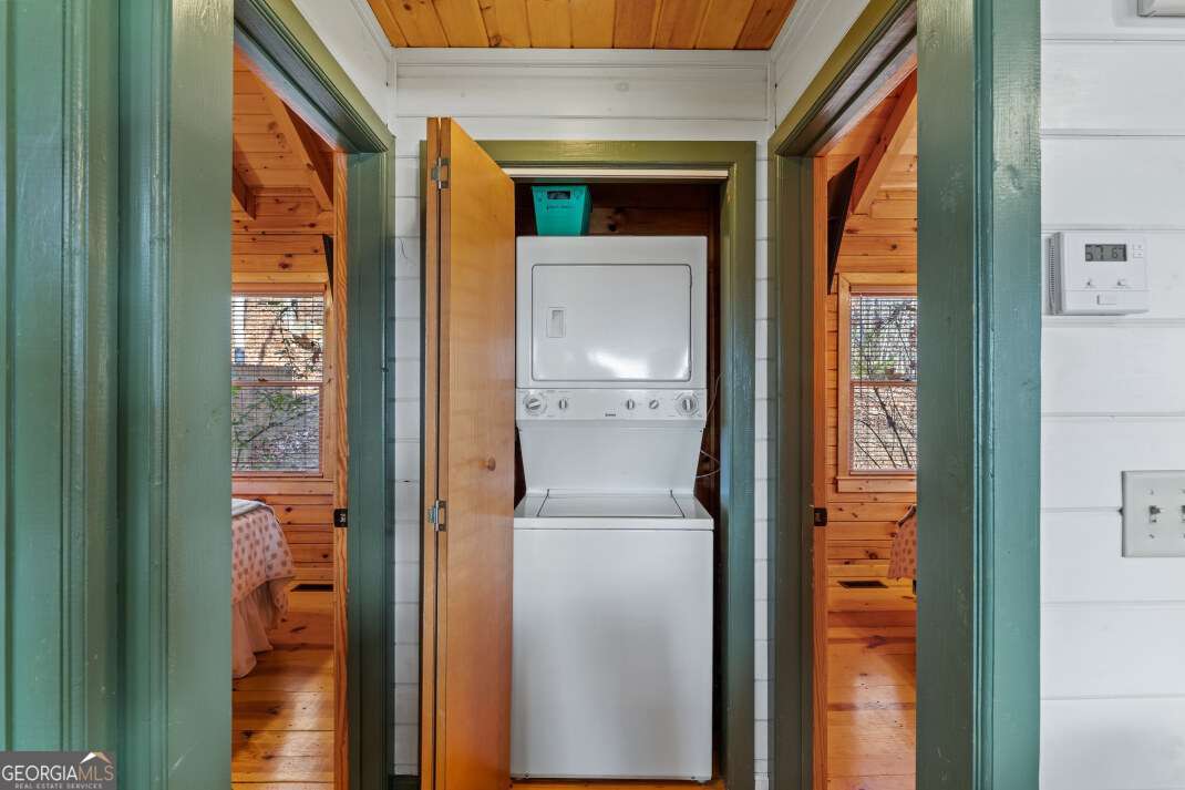 100 Smith Hill Road Blue Ridge, GA 30513 - Photo 26 of 66 a view of hallway with wooden floor