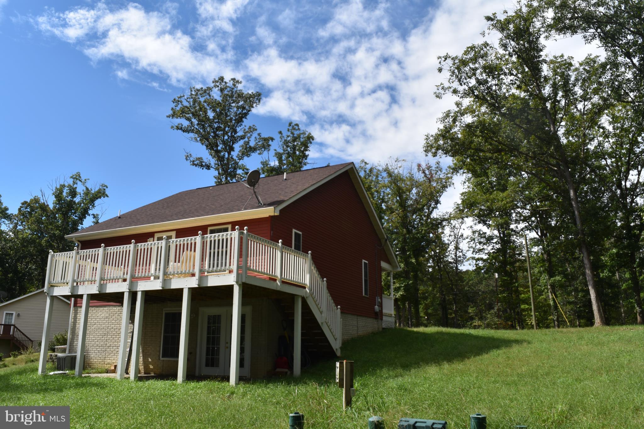 441 Arrowhead Road Front Royal, VA 22630 - Photo 4 of 25 Exterior (Rear)